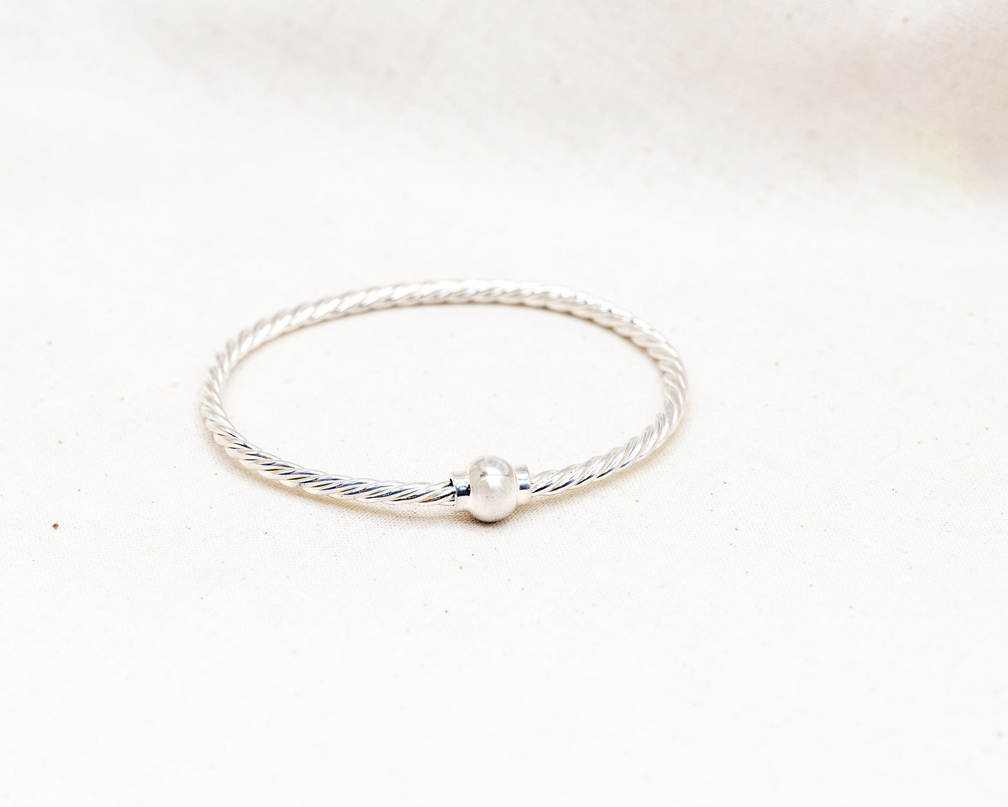 Single Ball Twisted Cape Cod Bracelet in Sterling Silver