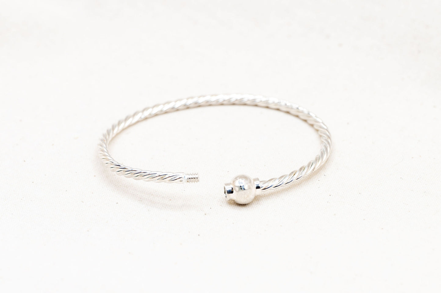 Single Ball Twisted Cape Cod Bracelet in Sterling Silver